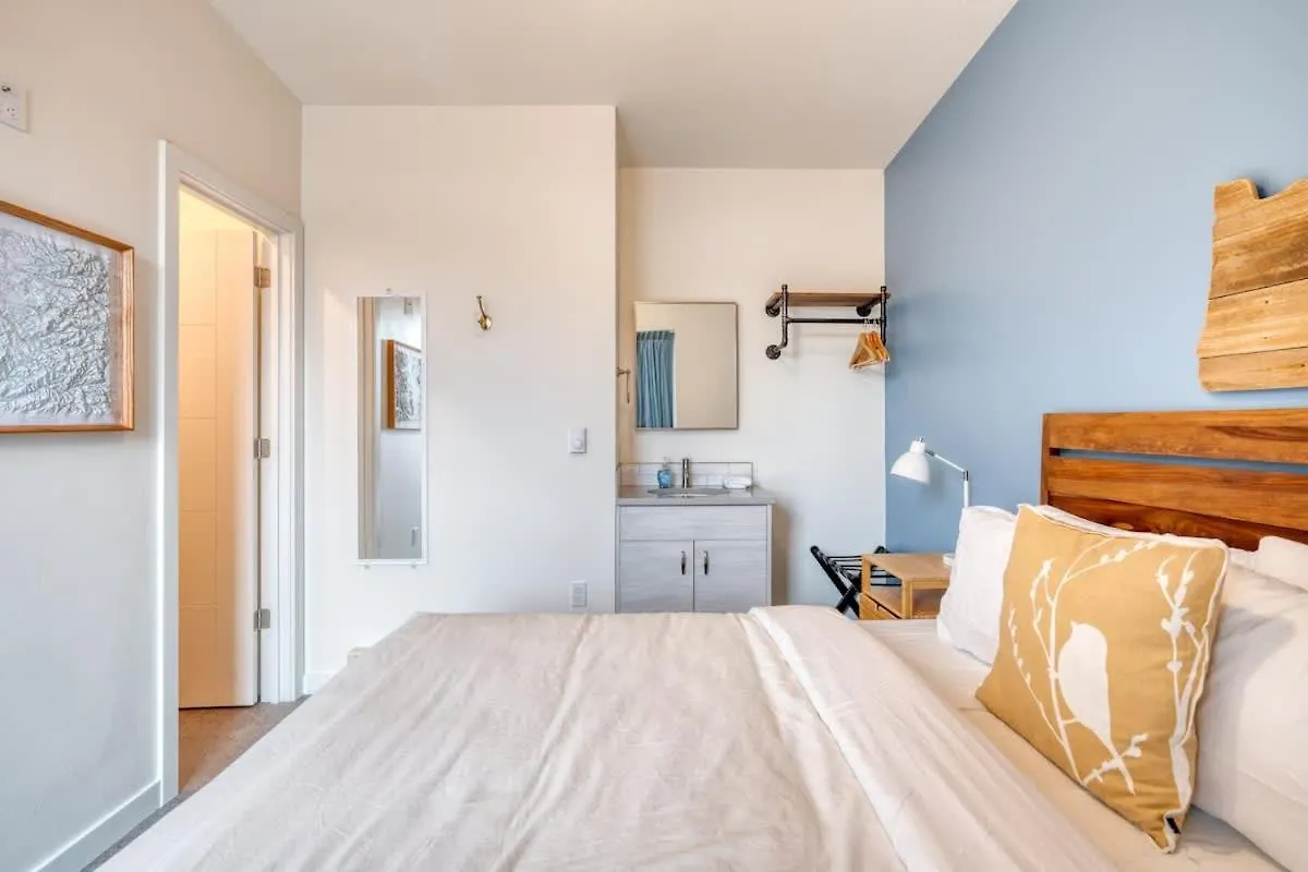 Stay Portland - Crossroads Vintage Funk Penthouse - 94 Walkscore Holiday home