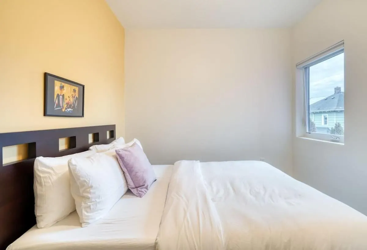 Stay Portland - Crossroads Vintage Funk Penthouse - 94 Walkscore 0*,